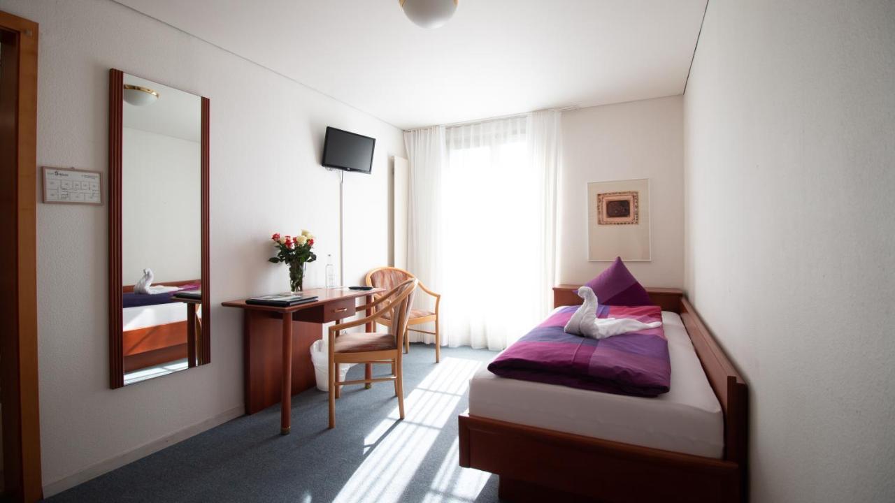 Hotel Schloss Romanshorn Bagian luar foto
