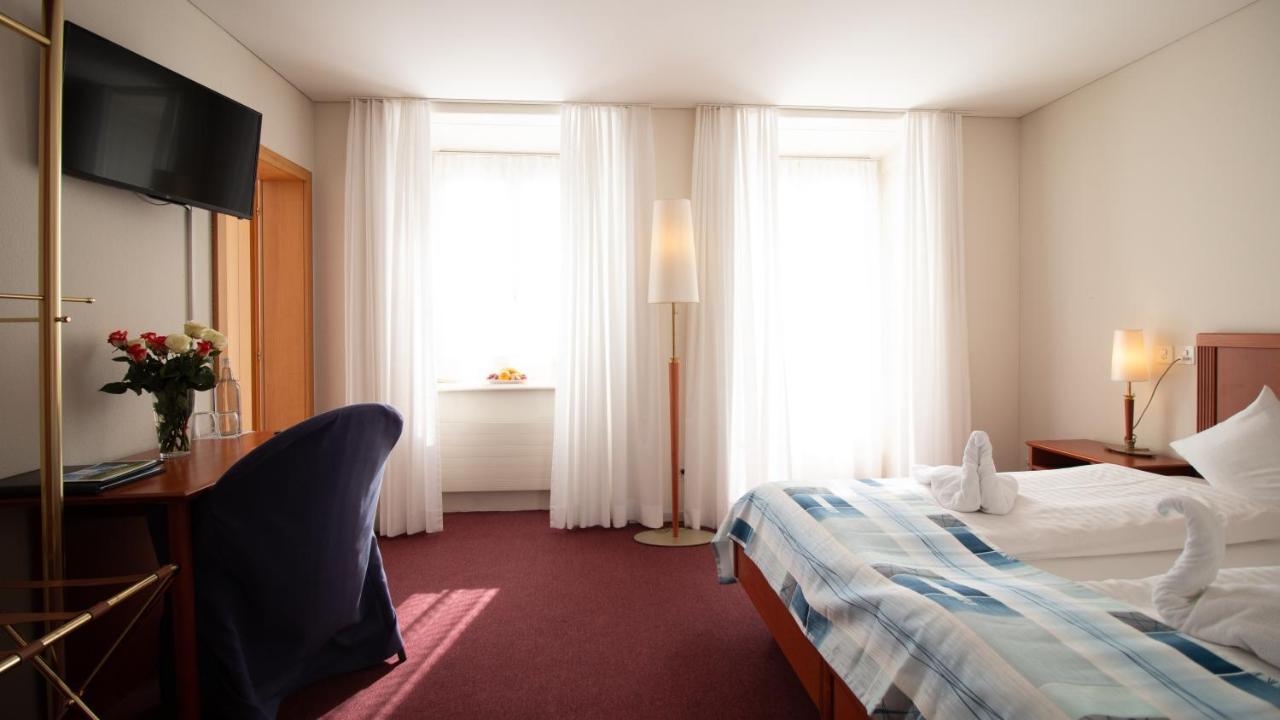 Hotel Schloss Romanshorn Bagian luar foto